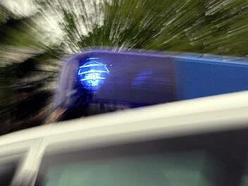 In zwei F&auml;llen von Unfallflucht bittet die Kulmbacher Polizei die Bev&ouml;lkerung um Mithilfe. Foto: Marcus F&uuml;hrer/dpa