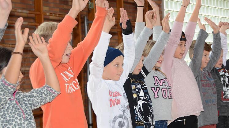 Hip-Hop-Unterricht in der Pressecker Grundschule Foto: Dagmar Besand