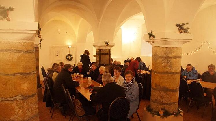 Weihnachtsmarkt im Schloss Freienfels Foto: Joseph Beck