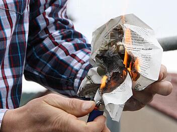 Die Betreuung von auffälligen Jugendlichen ist oft ein Spiel mit dem Feuer. Foto: Ulrike Müller