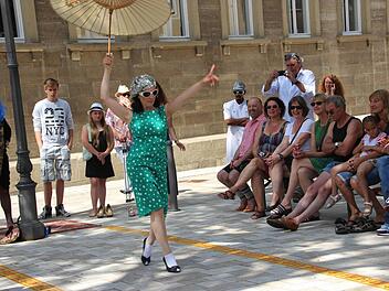 High Heel-Wettbewerb auf dem Stenayer Platz. Foto: Heike Beudert