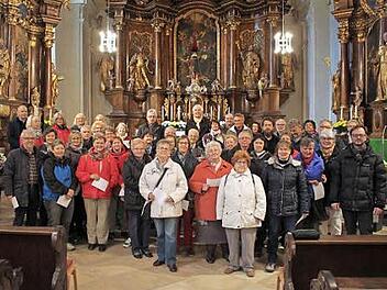 Der Liederkranz besichtigte die Klosterkirche. Foto: Georg Hutter