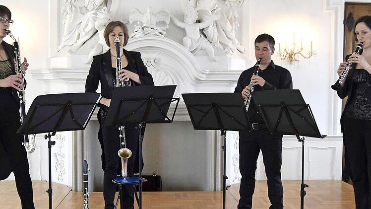 Das Klarinettenensemble "Clarezza" begeisterte im Kaisersaal (von links): Andrea Steinberg, Julia Müller-Bohn, Christoph Müller, Claudia Mendel. Foto: Andreas Welz