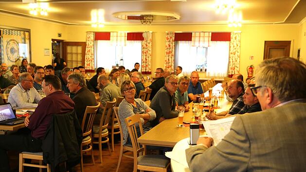 Die B&uuml;rgerversammlung in Gosberg Foto: Franz Galster