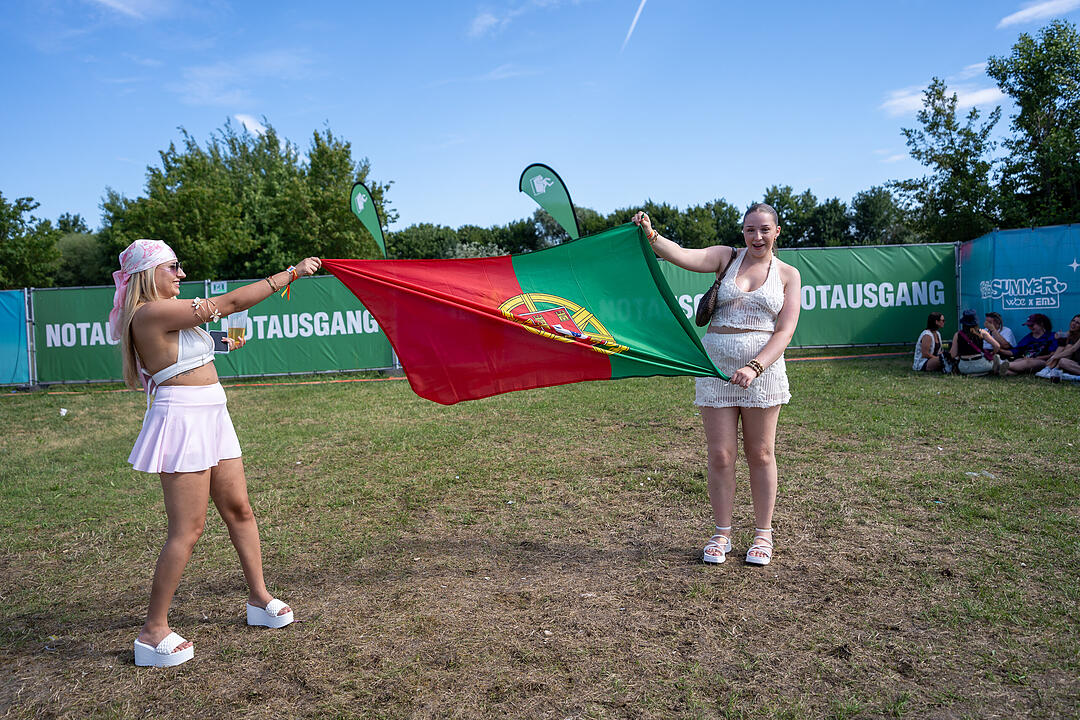 Mit vielen internationalen und nationalen Live-Acts.