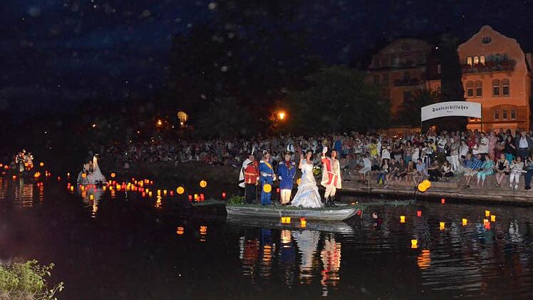 Die Saale brennt  Foto: Peter Rauch