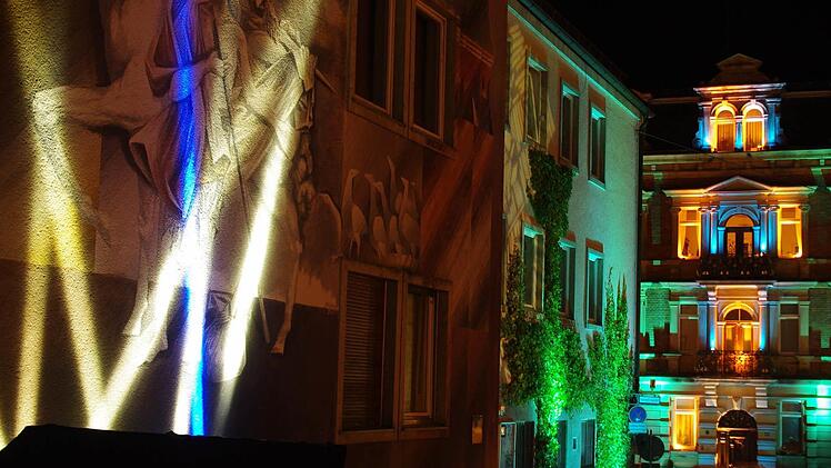 Kronach leuchtet auch heuer wieder in der Oberen Stadt. Ein Publikumspreis soll die Veranstaltung zum Monatswechsel April/Mai weiter aufwerten. Foto: Archiv/Marco Meißner