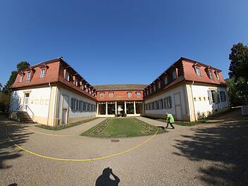 Den Jahresabschluss 2017 für die Staatsbad und Touristik GmbH genehmigte  der Gemeinderat Bad Bocklet. Unser Bild zeigt einen Teil der Kuranlagen. Dieter Britz