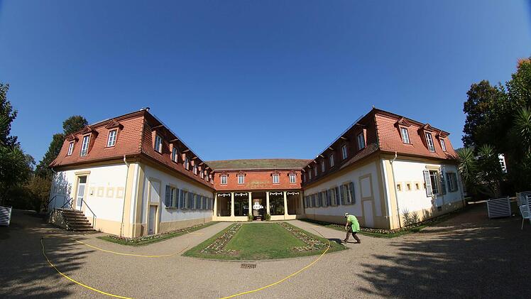 Den Jahresabschluss 2017 für die Staatsbad und Touristik GmbH genehmigte  der Gemeinderat Bad Bocklet. Unser Bild zeigt einen Teil der Kuranlagen. Dieter Britz