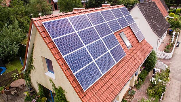Bei DZ4 pachtest du die Solaranlage f&uuml;r dein Dach zum monatlichen garantieren Festpreis ohne Anschaffungskosten. OBI ist mit in den Vertrieb eingestiegen.