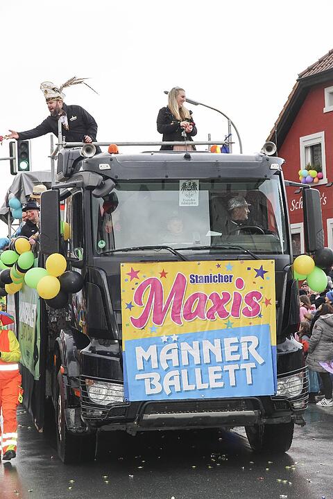 Großer Faschingsumzug  zum Stadtsteinacher Marktplatz