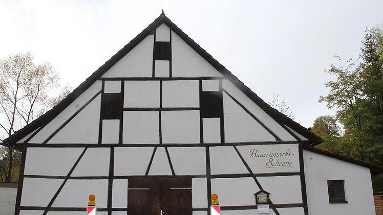 In der Bauernmarktscheune macht sich der Holzbock breit. Noch ist die Statik nicht beeintr&auml;chtigt, aber dem K&auml;fer muss bek&auml;mpft werden.Foto: Sonny Adam