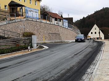 Die neue Stützmauer in Wolfsberg ist ein teurer Posten. Foto: Franz Galster