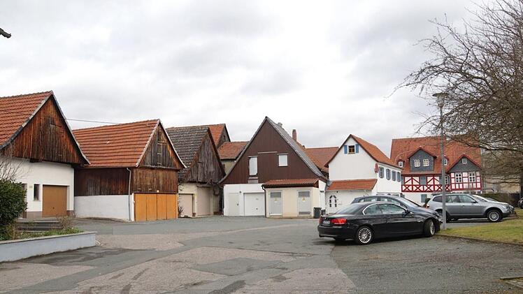Das Ingenieurbüro findet eine Aufwertung des Platzes in der Brauhausstraße wünschenswert.  Foto: Reichert