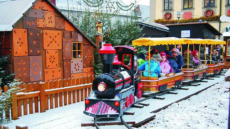 Lichtenfels: Stadt läutet Adventszeit ein - was die Besucher am Weihnachtsmarkt und Märchenwald erwartet