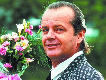Die Hexen von Eastwick Daryl Van Horne (Jack Nicholson) verdreht den "Hexen von Eastwick" den Kopf.