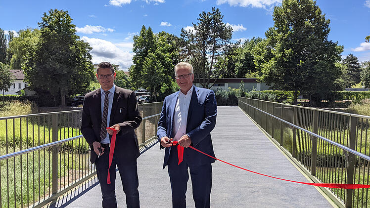 Bayreuth: Neue Rad- und Fußgängerbrücke eingeweiht - Stadt freut sich über Verkehrsfreigabe