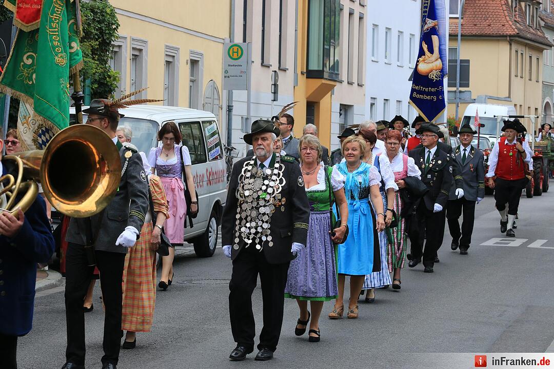Sandkerwa 2015 - Kerwasbaum-Aufstellen
