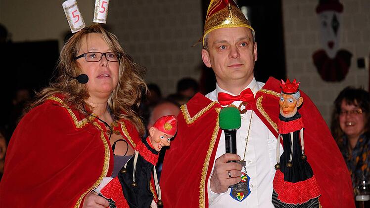 Anja und Manfred Schmitt als ehemaliges Prinzenpaar.Foto: Gerd Schaar