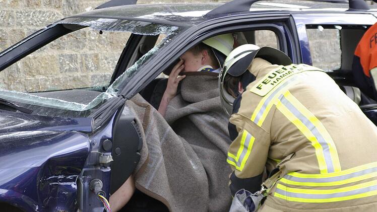 Sammelübung der Feuerwehr in Pfaffenhausen. Foto: Winfried Ehling