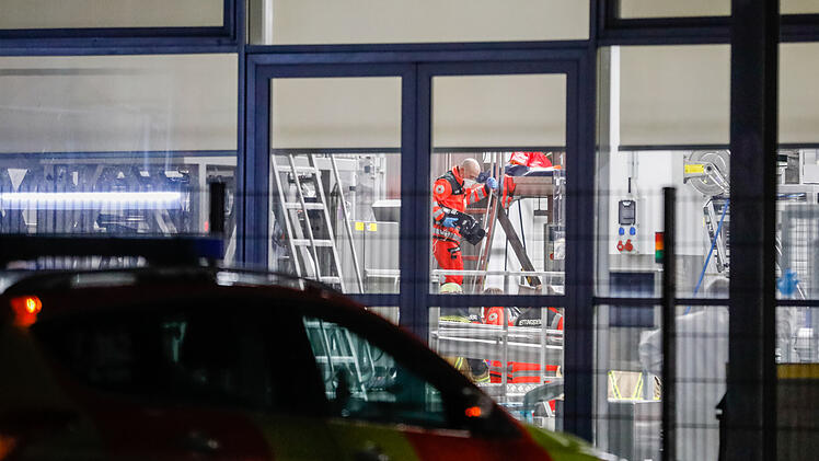 Arbeitsunfall ruft Feuerwehr und Rettungsdienst auf den Plan