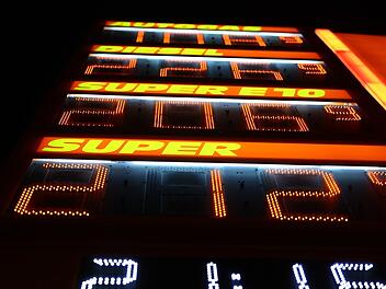 Preis-Explosion durch Tankregel - Expertin mit klarer Forderung