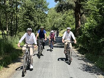 Neuer Radweg bei Hof