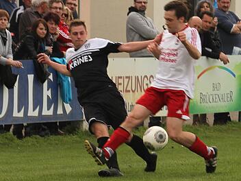 Dominik Rippstein (links) könnte in Eltersdorf in den Kader des FC Sand zurückkehren.