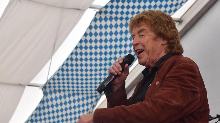 Tony Marshall begeisterte im Festzelt auf dem Coburger Anger.Foto: Daniela Pondelicek
