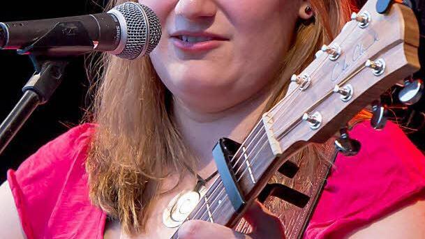 Katrin Rabhansl, Liedermacherin aus Niederbayern.