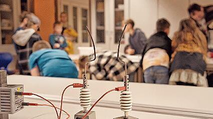 Spannende Versuche gab es im Fach Physik