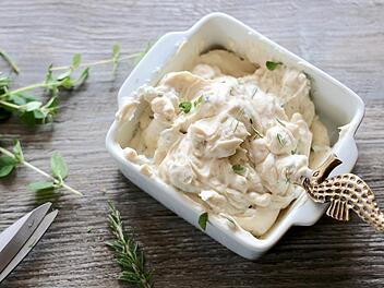 Frischkäse-Rückruf bei Rewe - drohende Verletzungsgefahr