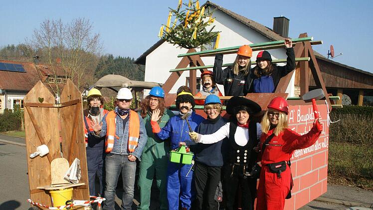 Endlich wieder Bauplätze in Trossenfurt wünscht sich die Laufgruppe Wertstoffhof mit ihrer mobilen Baustelle.