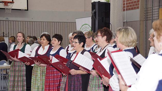 Der Landfrauenchor gestaltete den Landfrauentag mit.Sabine Weinbeer
