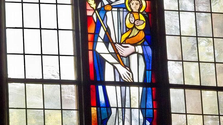 Farbiges Glasfenster in St. Augustin