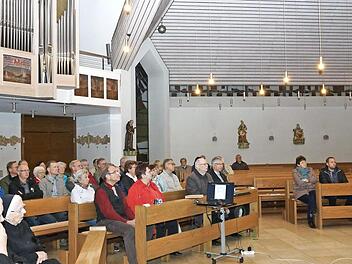 Die Kirche diente diesmal als Vortragssaal Foto: Johannes Michel