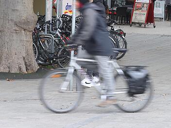 In der Coburger Fu&szlig;g&auml;ngerzone kommt es aufgrund renitenter Radfahrer immer wieder zu gef&auml;hrlichen Szenen. Am Mittwoch fuhr eine Radfahrerin einen Sechsj&auml;hrigen um.