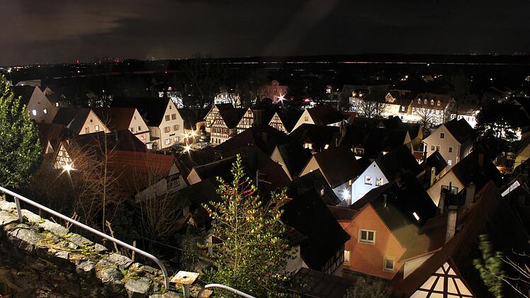 Rothenburg ob der Tauber: Fränkische Kleinstadt unter "Perlen Süddeutschlands"