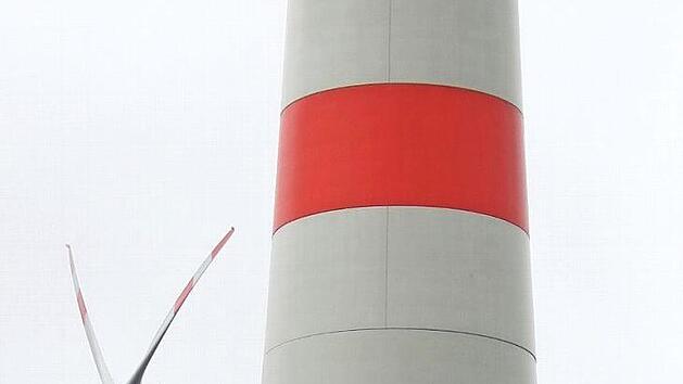 Um 0,2 bis 1,3 Dezibel &uuml;berschreiten die Windr&auml;der im Windpark Hain-Ost den festgelegte n Schallleistungspegel. Foto: Archiv/Friedwald Schedel