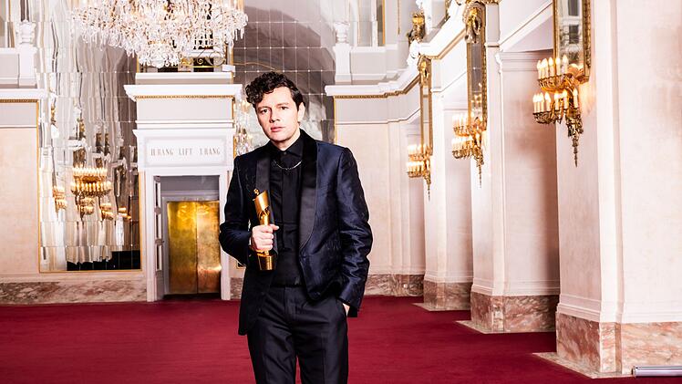 Christian Friedel, hier beim Deutschen Filmpreis im letzten Jahr, moderiert die gro&szlig;e Gala auch 2026 wieder.