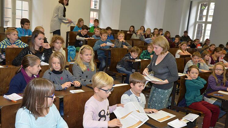 Am Samstag ging es an der Bamberger Kinder-Uni um die Frage, ob Bäume Tagebuch schreiben. Foto: Ronald Rinklef