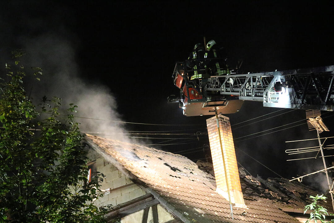 Großeinsatz in Autenhausen: 12 Feuerwehrmänner verletzt
