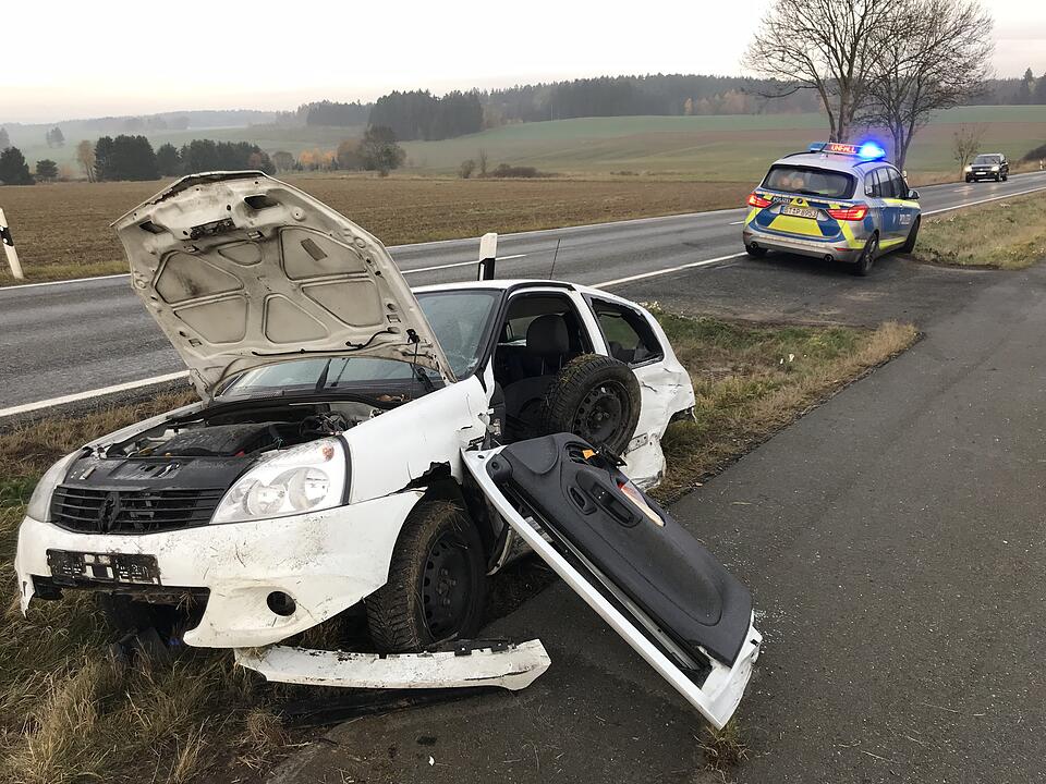 Schüler stehen unter Schock: Schwerer Unfall im Landkreis Hof