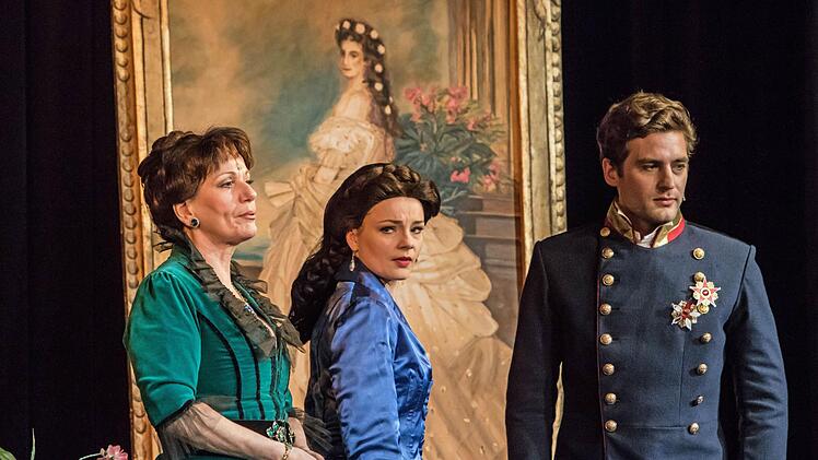 Die Aufführung des Musicals "Sissi" im Kongresshaus Rosengarten beschert dem Coburger Publikum ein Wiedersehen mit Claus J. Frankl als Darsteller und Regisseur.