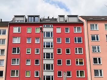 Während in den fränkischen Städten die Mieten explodieren, gibt es auf dem Land Leerstand und Neubaugebiete. Foto: dpa