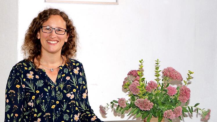 Sarah Schimmel ist die neue Pfarrerin für die evangelisch-lutherische Kirchengemeinde Gleisenau, die mit ihren 23 Orten vom östlichen Unterfranken bis hinüber nach Oberfranken reicht.  Foto: Günther Geiling