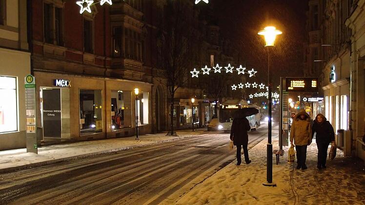 Impressionen aus dem verschneiten Coburg: MohrenstraßeFoto: Jochen Berger