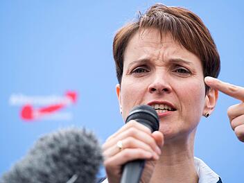 Frauke Petry, die neugew&auml;hlte Sprecherin des Bundesvorstands der Partei Alternative f&uuml;r Deutschland (AfD). Foto: Bernd von Jutrczenka/dpa