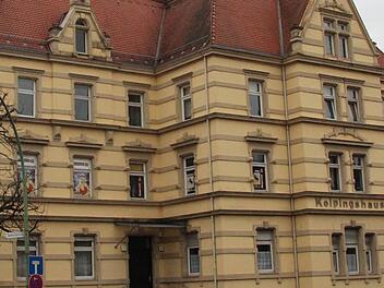 Hinter diesen Mauern soll der neue Forchheimer Kulturtempel entstehen.  Foto: Ekkehard Roepert