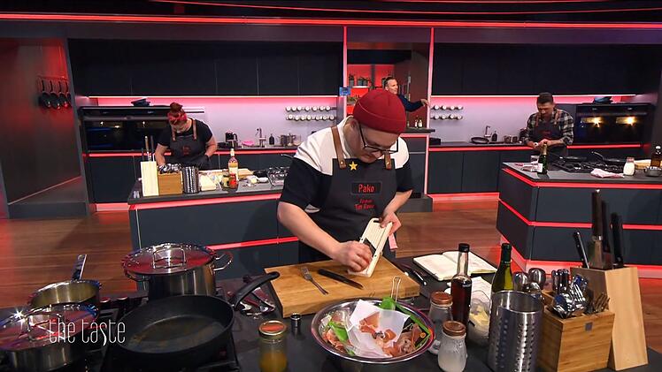Um ihn führt in der neuen "The Taste"-Staffel kein Weg herum: Paco ist jetzt schon ein Star am Herd. Er erhält drei neue Stern-Auszeichnungen dazu.
